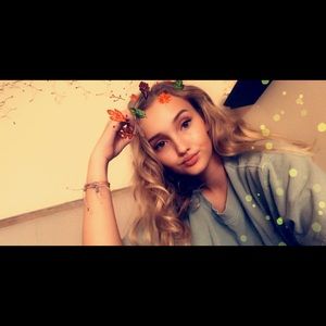 Meet your Posher, Abby